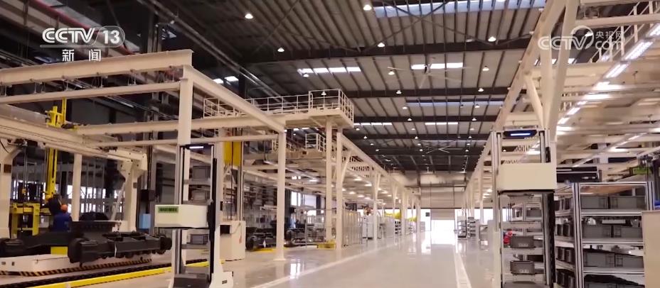 工業(yè)互聯(lián)網(wǎng)規(guī)模化發(fā)展 技術(shù)推廣服務(wù)助力45個國民經(jīng)濟大類深度融合